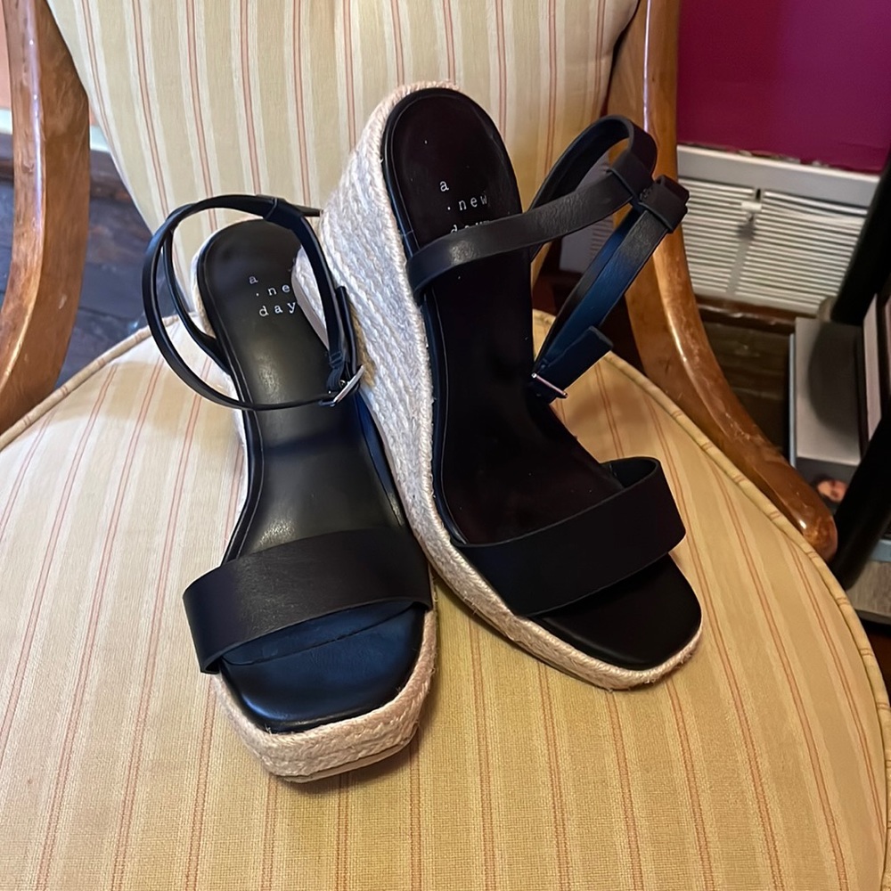Great wedge for every outfit this summer!